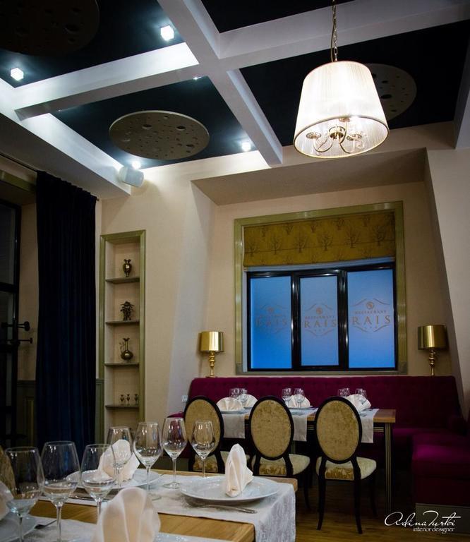 Hotel Goya Collection Targu Jiu Exterior photo
